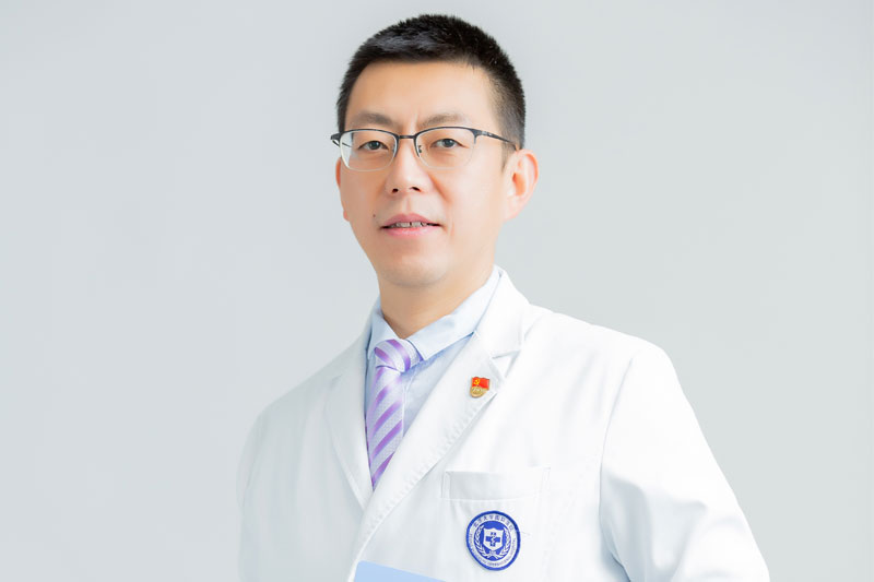 Director Yang - Knee Replacement Expert